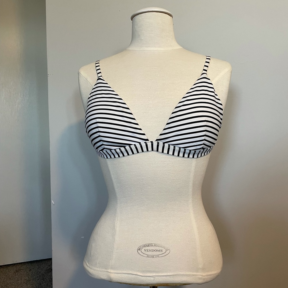 Hollister swim top